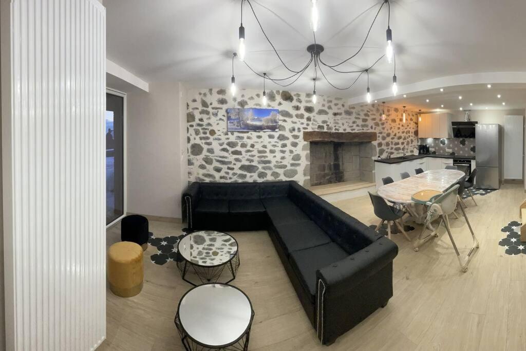 Joli Gite Au Coeur Du Cezallier 3Etoiles Villa Landeyrat Buitenkant foto