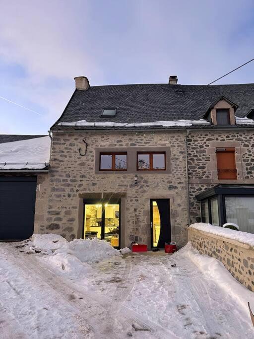 Joli Gite Au Coeur Du Cezallier 3Etoiles Villa Landeyrat Buitenkant foto