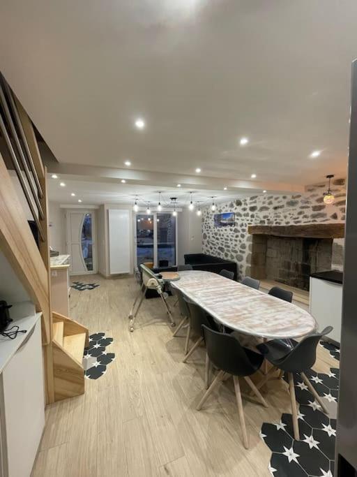 Joli Gite Au Coeur Du Cezallier 3Etoiles Villa Landeyrat Buitenkant foto